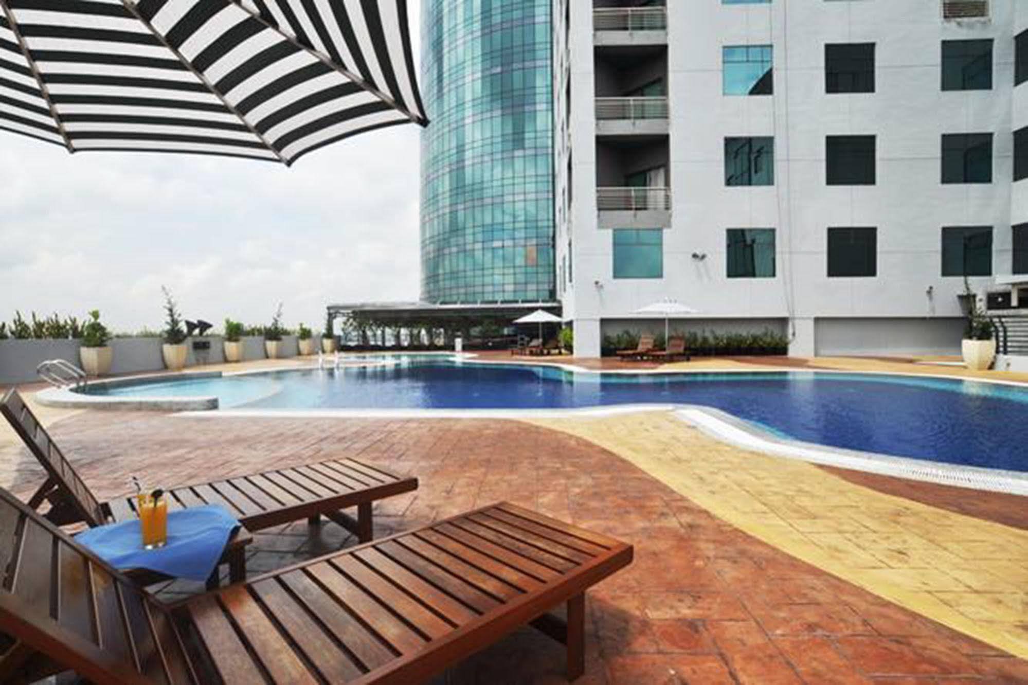 Gbw Hotel Johor Bahru Ngoại thất bức ảnh